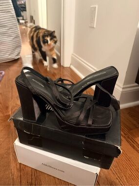 Pleated Strap Black Platform Heels - Prettylittlething